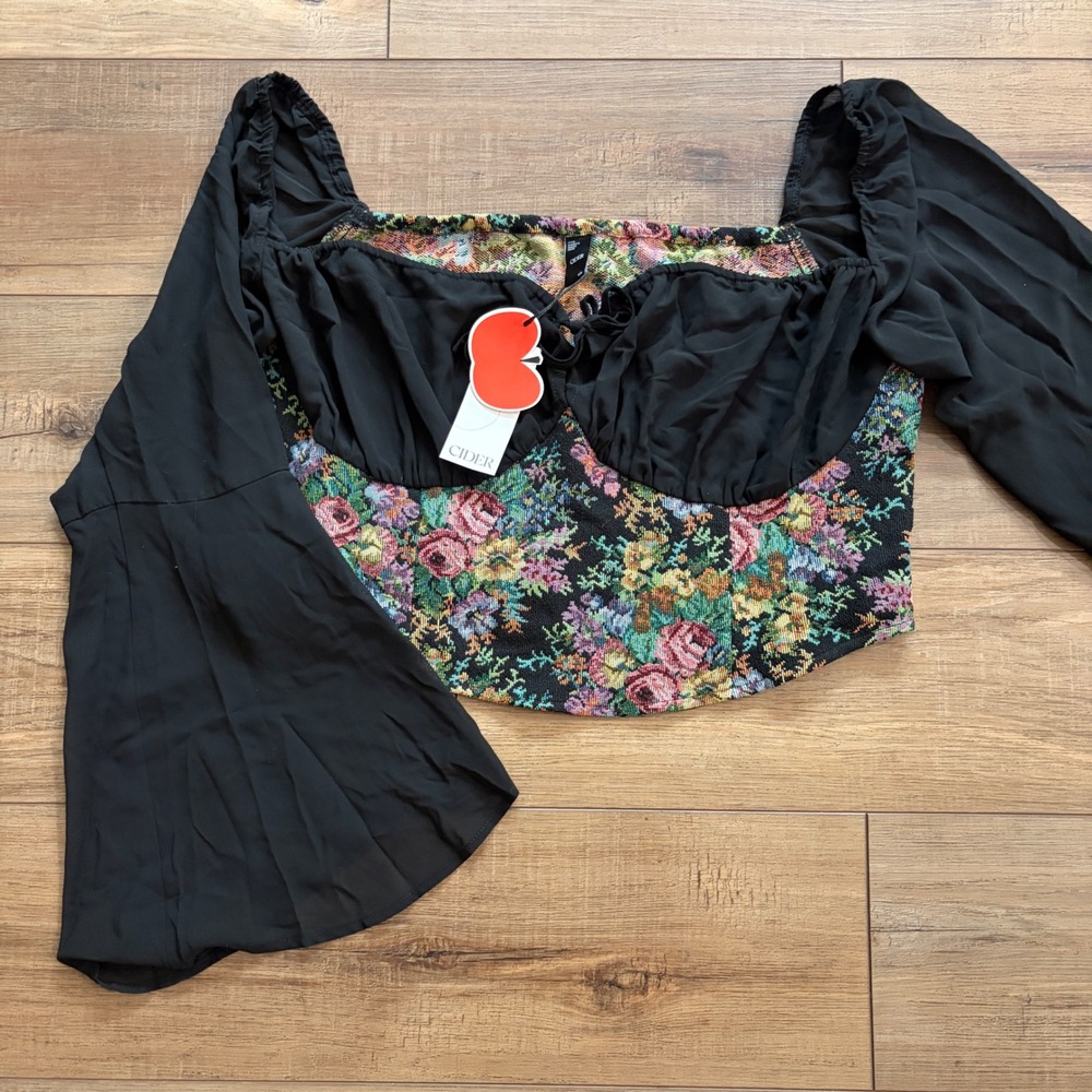 Cider Floral Tapestry Bell Sleeve Crop Top Multi 1XL NWT Cottagecore Renfest